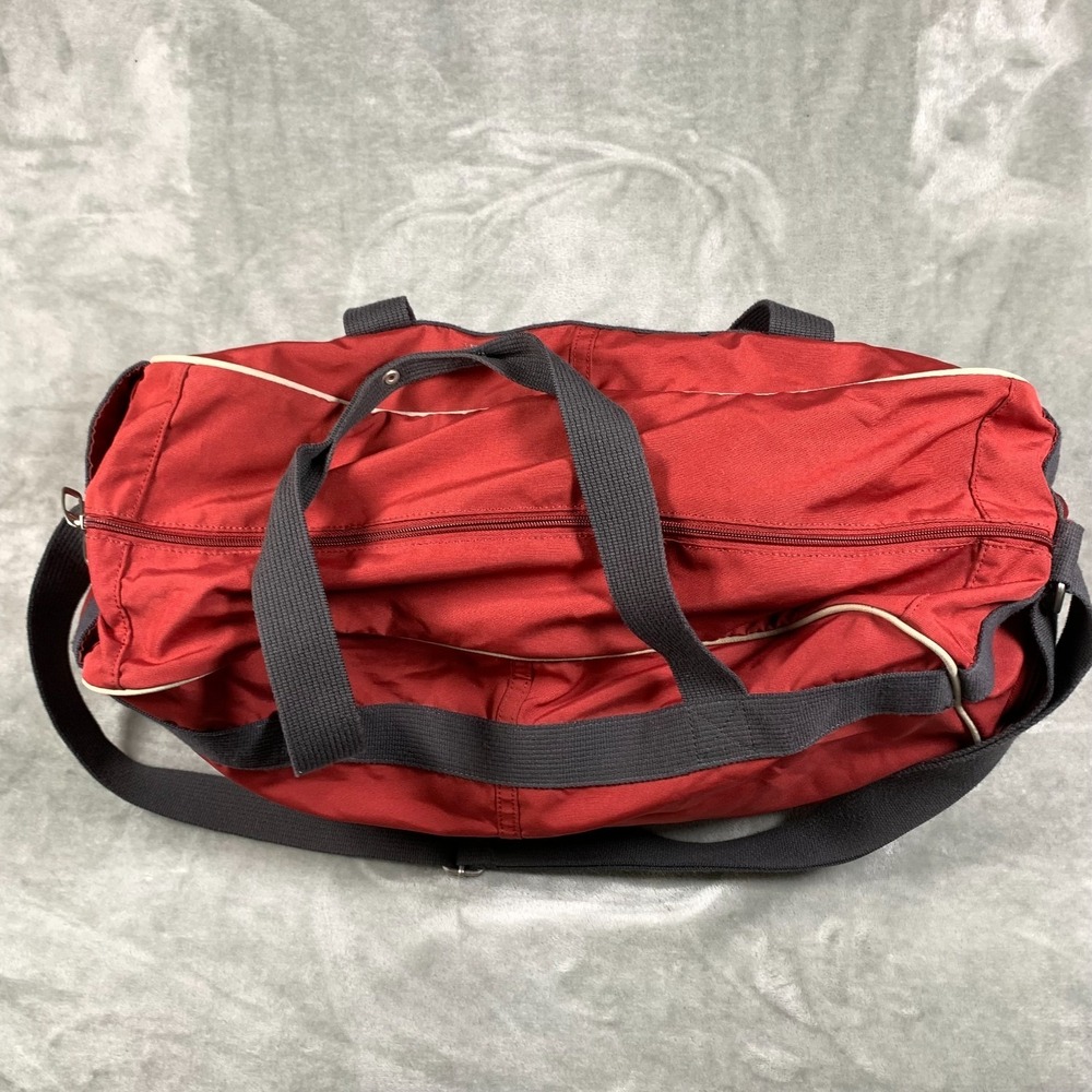 Vintage Nike Duffle Bag Adjustable Strap Gym Swoosh Embroidered 90s Travel Y2K - Picture 6 of 14